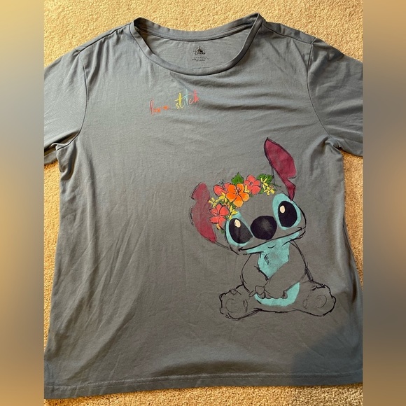 Disney Tops - WALT DISNEY Store Women STITCH "LOVES STITCH" LONG SLEEVE SHIRT Size: M